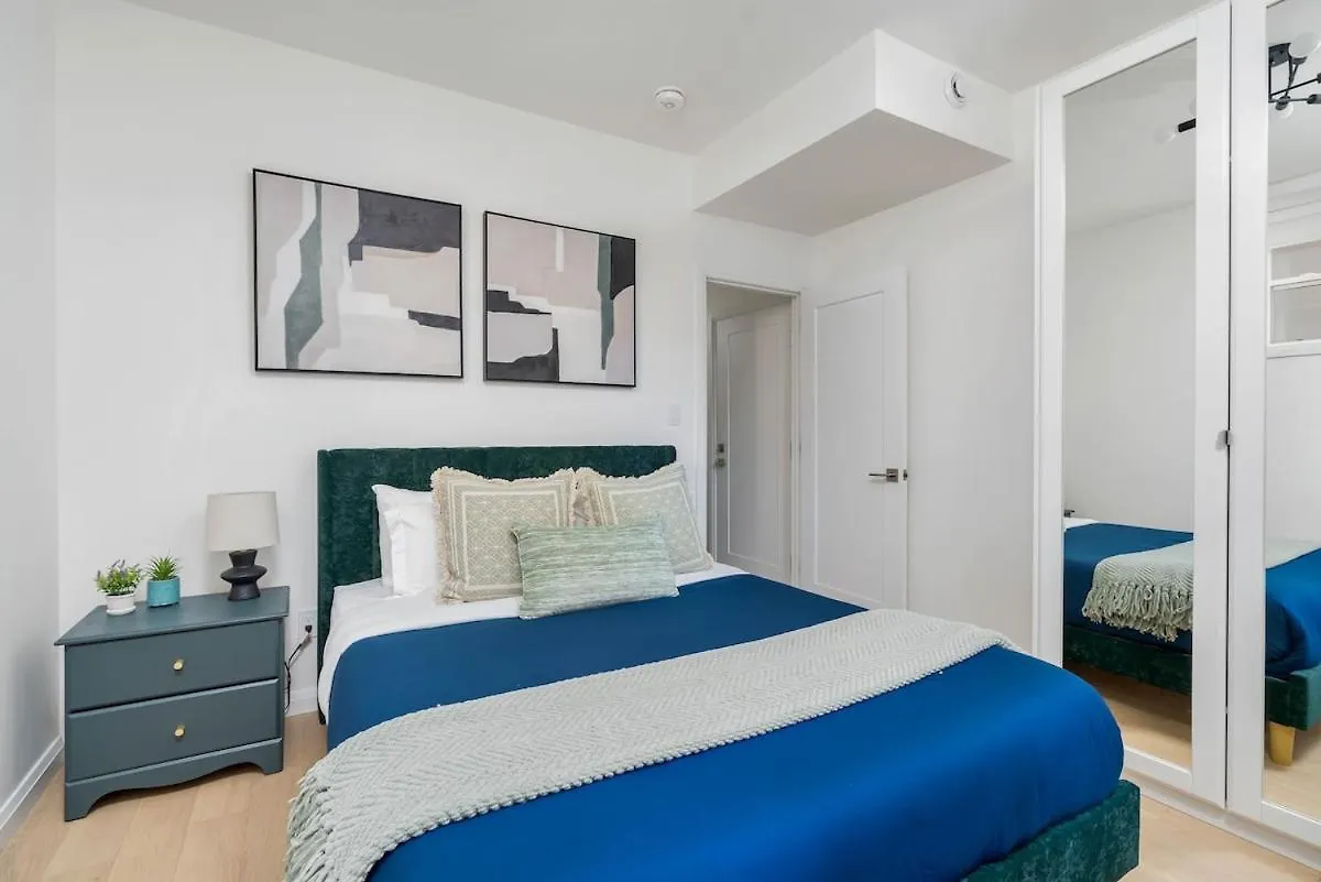 Hidden Gem - 3 Bedroom Steps To Little Italy And Uoft Toronto